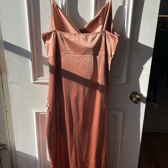 🎉🎁Holiday Party Steal🎁🎉 ROSE GOLD shimmer faux-wrap dress - Picture 5 of 6